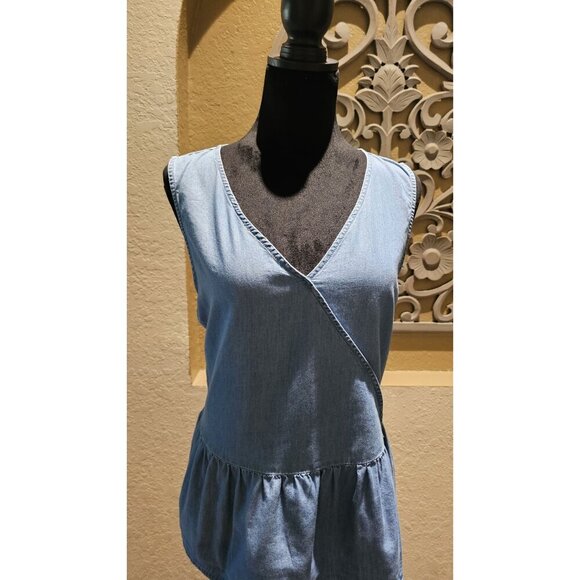 A.N.A XL Woman's Coastal Sleeveless Light Blue Chambray Wrap Top With Peplum Hem - Picture 3 of 6